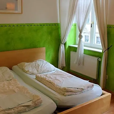 Louise 20 * Drážďany